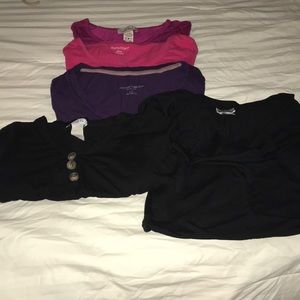 Bundle of 5 maternity shirts! Sizes medium & small